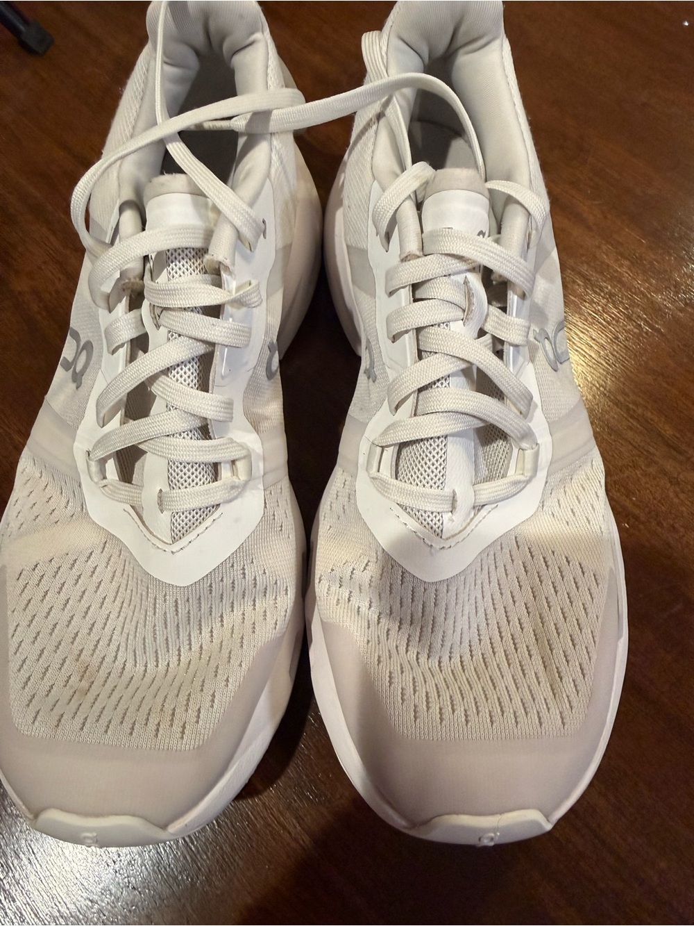 On Cloudpulse women’s training shoes, size 8.5,